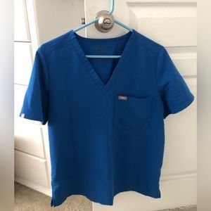 FIGS Catarina One-Pocket Scrub Top